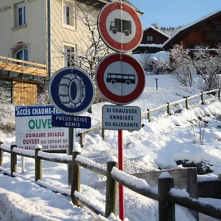 Дом отдыха Maison Spacieuse Pres De Avec Vue Sur Le