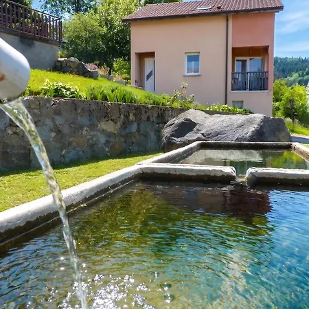 Maison Spacieuse Pres De Avec Vue Sur Le Vakantiehuis