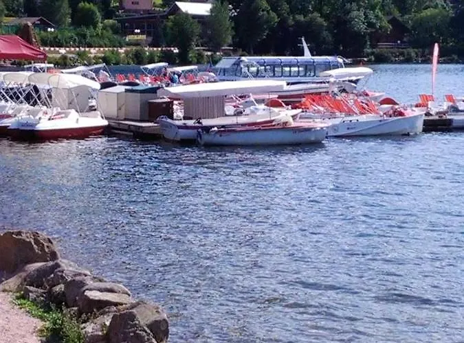Maison Spacieuse Pres De Avec Vue Sur Le *