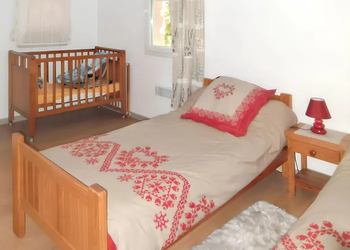 Maison Spacieuse Pres De Avec Vue Sur Le